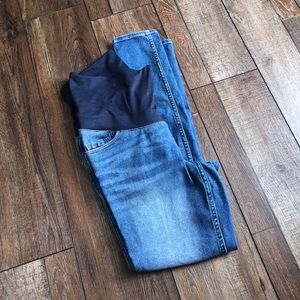 NWOT Old Navy Maternity Skinny Jeans